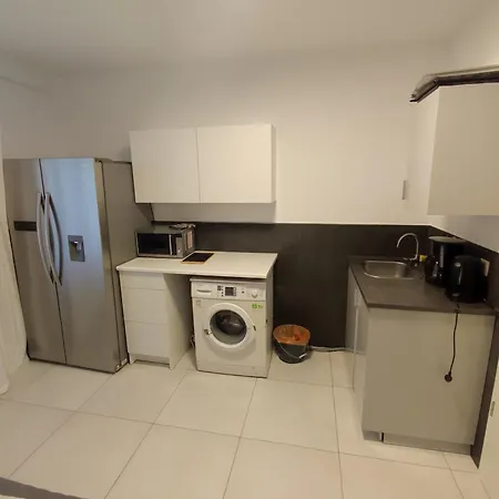 Modern Renovated For Work And Family