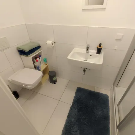 Apartment Modern Renovated For Work And Family