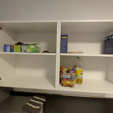 Modern Renovated For Work And Family Apartment