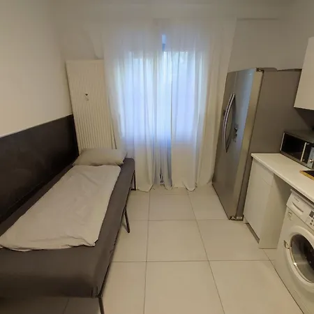 Modern Renovated For Work And Family